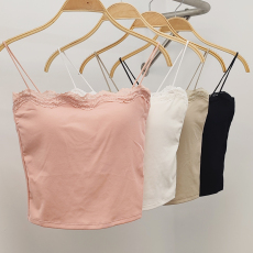 批发<b class='q'>夏</b>季新款女网红细肩带方领一体杯吊带显瘦百搭背心打底衫蕾丝抹胸