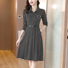 批发春季时尚<b class='q'>印花</b><b class='q'>连衣裙</b> 衬衫领长袖收腰 通勤显瘦 A 字中长裙