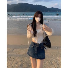 批发<b class='q'>品牌</b>折扣女装纯欲短款不规则小吊带上衣背心辣妹穿搭内搭甜美穿搭