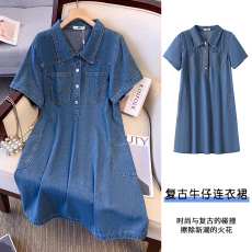 批发130-300斤大码女装胖mm复古港风牛仔连衣裙polo领半门襟2024新款