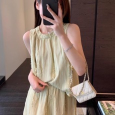 批发超仙高端小众夏季<b class='q'>清凉</b>套装显瘦吊带背心阔腿短裤两件套女清新外穿