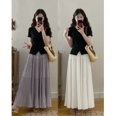 批发实拍2026夏季新款大码V领短袖上衣+压褶高腰大摆a字长裙两件套装