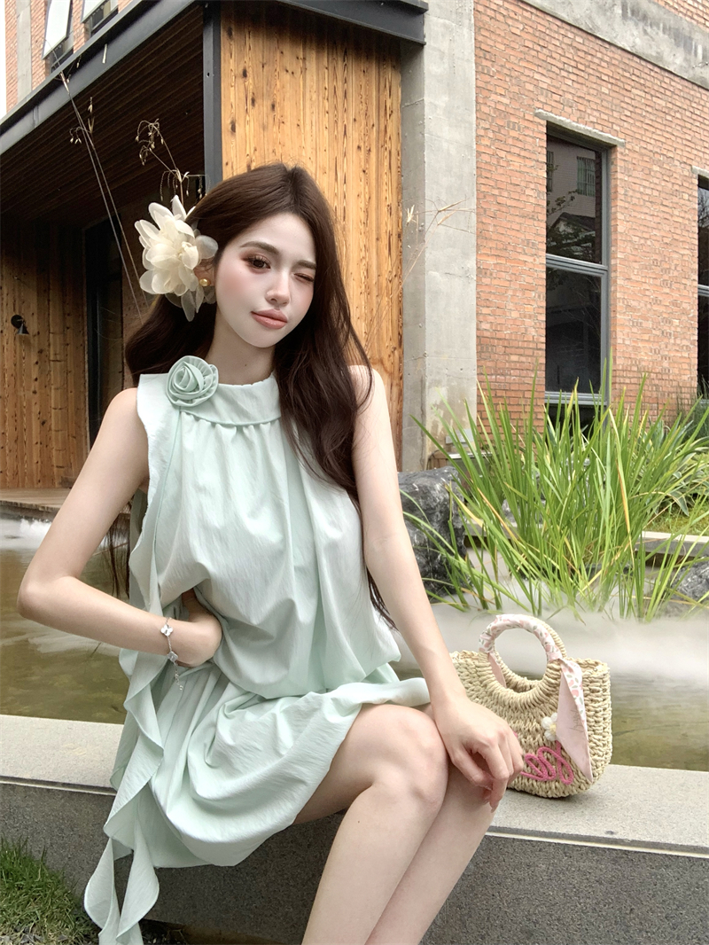 MY4469# 绝美薄荷绿无袖上衣蓬蓬花苞短裙女挂脖露肩连衣裙两件套女裝貨源服裝批發