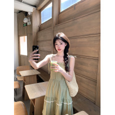 批发实拍实价    木耳边<b class='q'>拼接</b>吊带<b class='q'>连衣裙</b>女甜美气质收腰蛋糕裙长裙