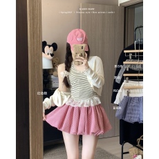 批发实拍~韩系减龄<b class='q'>蓬蓬裙</b>防走光百搭显瘦花苞<b class='q'>半身</b>裙短裙