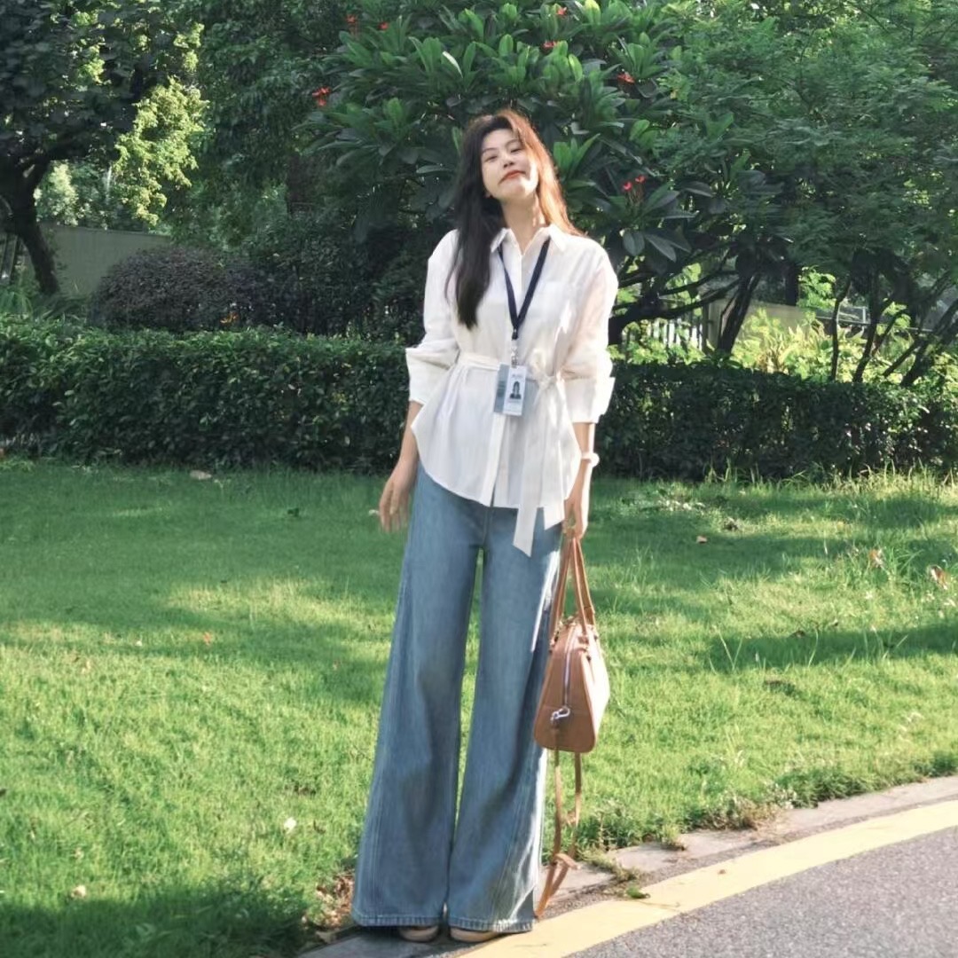 아메리칸 화이트 셔츠 여성 코트 가을 슬림해 보이는 표지 고기 작은 대중 디자인 센스 셔츠 느긋한 바람 태양 보호 셔츠 맨위