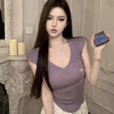 批发纯色v领短袖<b class='q'>T</b><b class='q'>恤</b>女夏季弹力针织衫内搭纯欲风辣妹性感修身紧身上衣