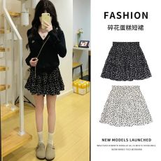 批发降价清货，库存碎花短裙女春秋a字蓬蓬蛋糕裙<b class='q'>雪纺</b>半身裙