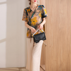 批发夏季中年妈妈香云纱套装时尚上衣中老年女士真丝国风水墨画两件套