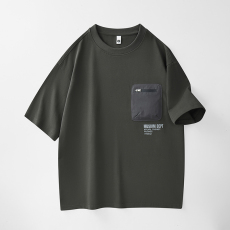 批发实拍2025夏季新款潮牌短袖t恤男百搭纯棉舒适简约口袋装饰圆领t恤