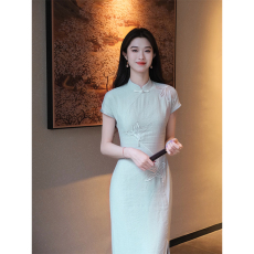 批发2026梦华录新中式镂空改良全包边旗袍女春夏绣花肌理感收腰连衣裙