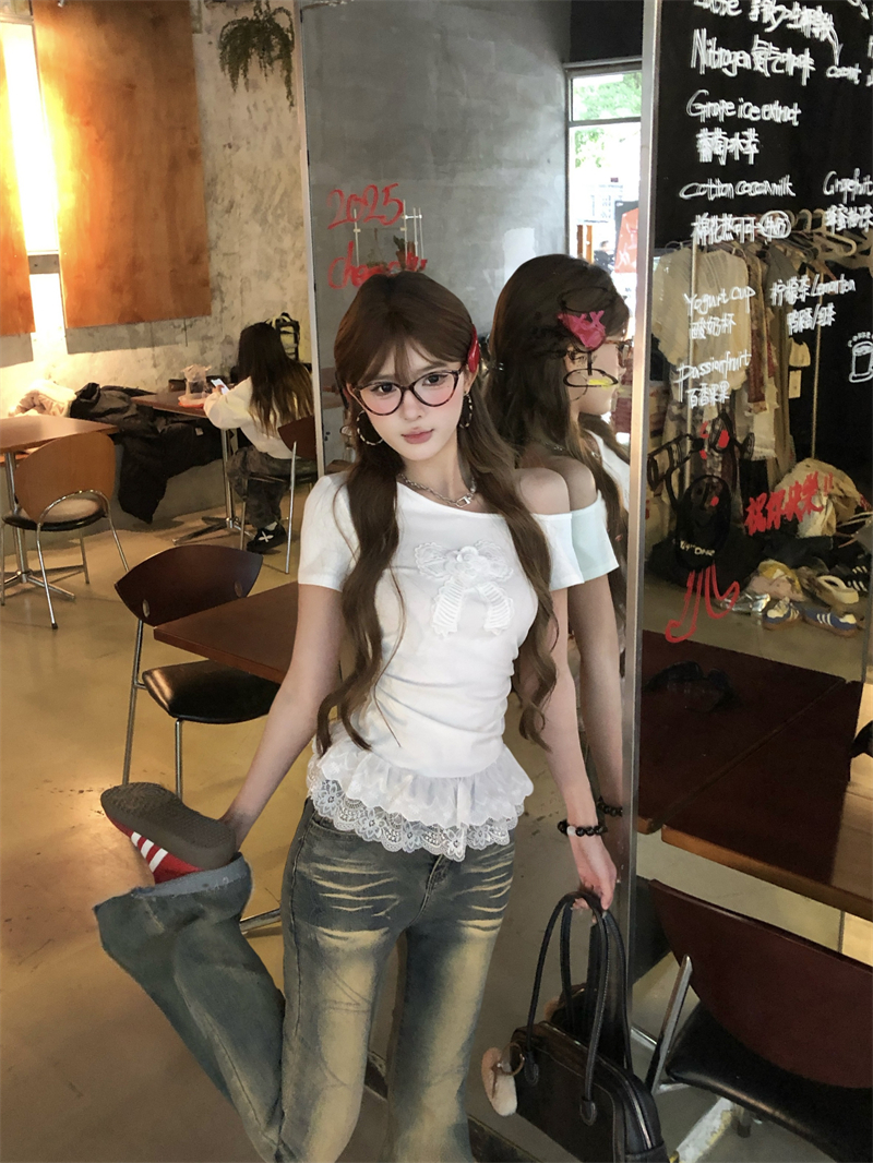 실사 비스듬한 어깨 디자인 패치워크 레이스 레이스 연령 감소 슬림해 보이는 다용도 나비 매듭 반팔 여성