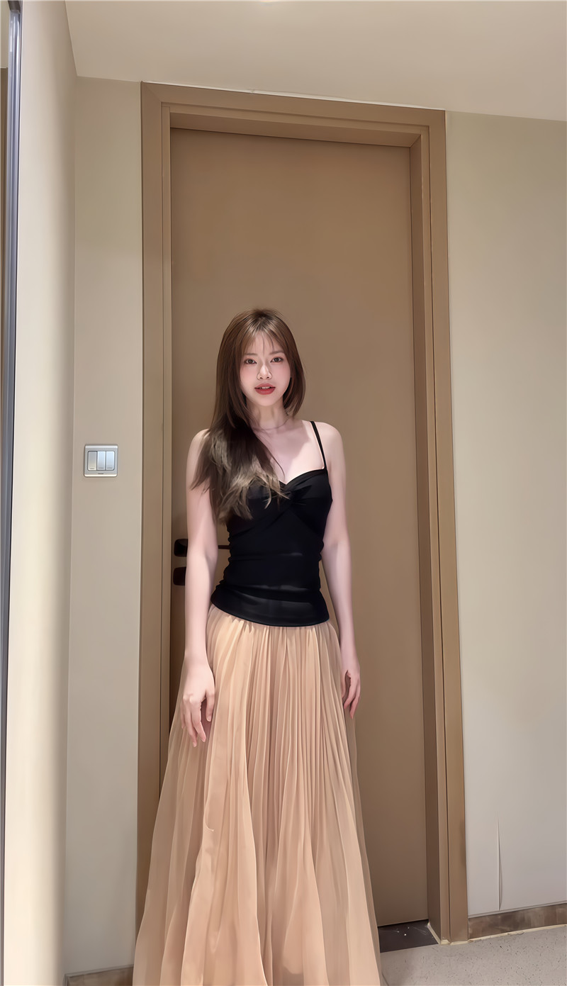 실사 둘째 머리카락 십자가 주름 아름다움 뒤로 슬립 맨위 조끼 망사 빅 플레어 스커트 퍼프 스커트 반신 스커트