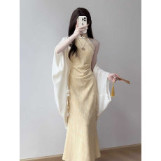 批发汀玥苓<b class='q'>旗袍</b>2026新款高端大气上档次国风挂脖连衣裙新中式少女<b class='q'>夏季</b>