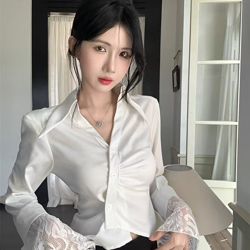 FA14184# 辣妹翻领蕾丝喇叭袖设计感小众独特高级感不规则收腰显瘦上衣 服裝批發女裝批發服飾貨源
