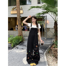 批发实拍  春新款韩系宽松直筒裤重工童趣刺绣工装背带裤