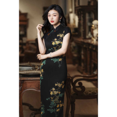 批发黑色<b class='q'>旗袍</b>新款2025年轻款高端气质复古民国风修身长款老<b class='q'>上海</b>女夏季