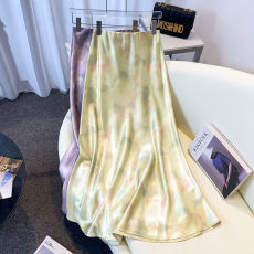 批发实拍春<b class='q'>夏</b>胖MM大码新款韩系温柔风遮跨显瘦醋酸缎印花半身裙