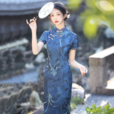 批发年轻款蓝色全包边<b class='q'>旗袍</b>长款复古高级感2025新款老<b class='q'>上海</b>连衣裙