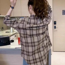 批发<b class='q'>品牌</b>折扣女装专柜撤柜<b class='q'>尾</b><b class='q'>货</b>韩版气质长袖格子衬衫宽松设计感薄上衣