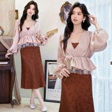 批发6565实拍复古法式港式风防晒衫+双层吊带提花连衣裙限套装价40+