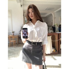 批发实拍2026春<b class='q'>夏</b>新款设计感撞色拼接气质时尚衬衫<b class='q'>连衣裙</b>女收腰短裙子