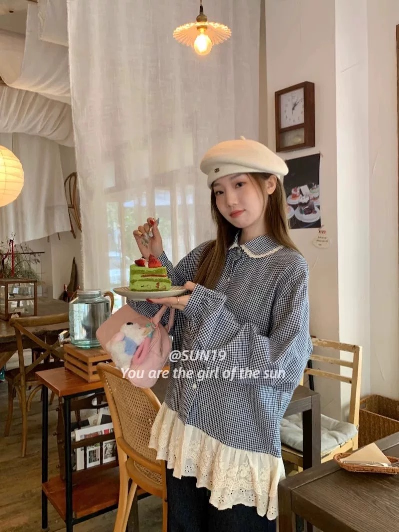 프랑스식 레트로 패치워크 레이스 레이스 체크무늬 여성 셔츠 2026 봄 가을 새로운 베이비 칼라 루즈핏 긴팔 맨위