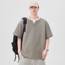 批发实拍2025夏季新款短袖T恤男宽松V领假两件体恤衫潮流宽松日系复古