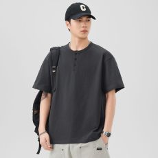 批发实拍2025夏季新款短袖T恤男纽扣套头体恤衫日系复古五分袖潮牌