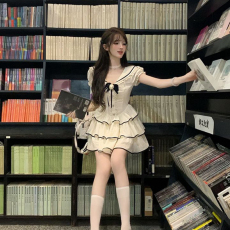 批发甜美清新学院风海军领蛋糕裙<b class='q'>夏季</b>新款高级设计感收腰公主蓬蓬裙女