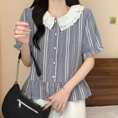 批发实拍大码女装2026夏季胖mm花边领减龄遮肚显瘦<b class='q'>格子</b>百搭短袖衬衫