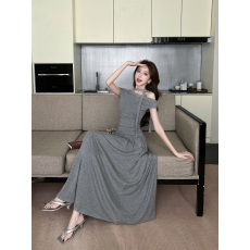 批发实拍设计围脖绑带无袖<b class='q'>T</b><b class='q'>恤</b>上衣半身<b class='q'>裙</b>女春夏款气质高级感两件套装