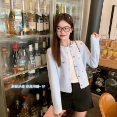 批发现货 软糯百搭浅蓝色圆领<b class='q'>开衫</b>上衣女2025春显瘦蝴蝶结绣花毛衣