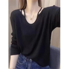 批发秋款百搭显瘦露肩镂空<b class='q'>条纹</b>针织长袖<b class='q'>T</b><b class='q'>恤</b>女小众时尚圆领上衣潮