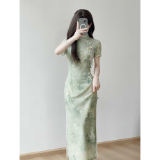 批发复古<b class='q'>旗袍</b>2026年新款百搭<b class='q'>夏季</b>少女国风改良版新中式绿色连衣裙日常