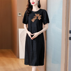 批发香云纱<b class='q'>连衣裙</b>高端新款2025桑蚕丝年轻款品牌大码龟纹真丝