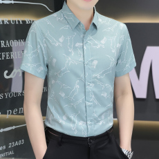 批发轻<b class='q'>商务</b>夏季新款男士短袖衬衫韩版潮流帅气修身衬衣青年休闲寸衫
