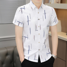 批发夏季短袖衬衫男新款半袖寸衫韩版修身流行潮男青少年学生衬衣印花