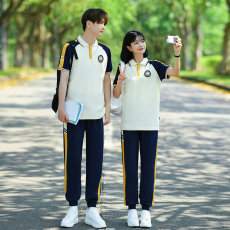 批发实拍大量 情侣装短袖初高中生运动会学院风学生<b class='q'>班</b><b class='q'>服</b><b class='q'>定制</b>套装