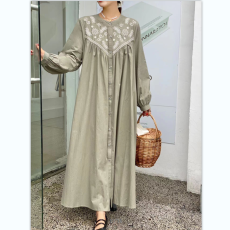 批发<b class='q'>实拍</b>配腰带新款复古刺绣显瘦单排扣棉长袖过膝长款连衣裙