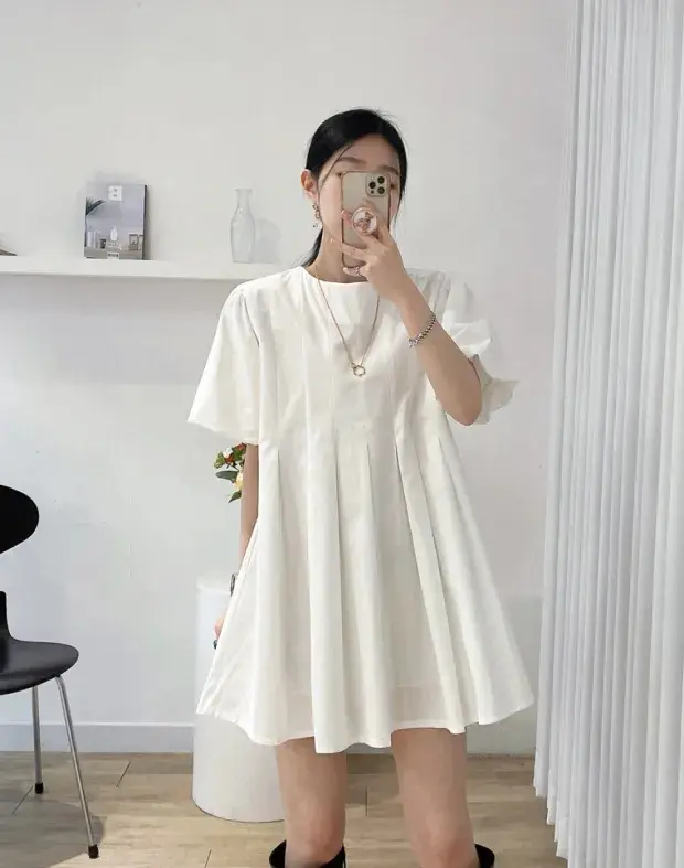 퍼프소매 라운드넥 백주름 원피스 상세 이미지 1