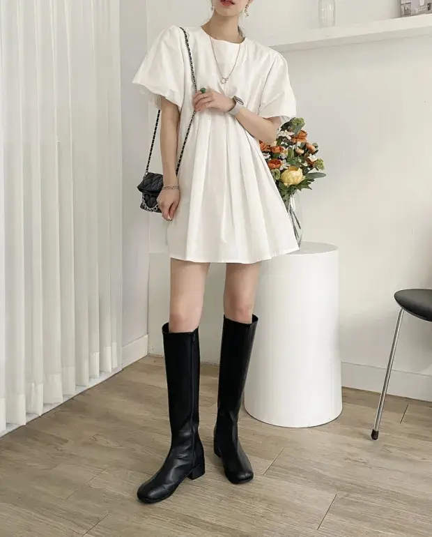 퍼프소매 라운드넥 백주름 원피스 상세 이미지 6