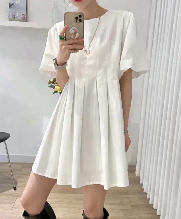 퍼프소매 라운드넥 백주름 원피스 상세 이미지 9
