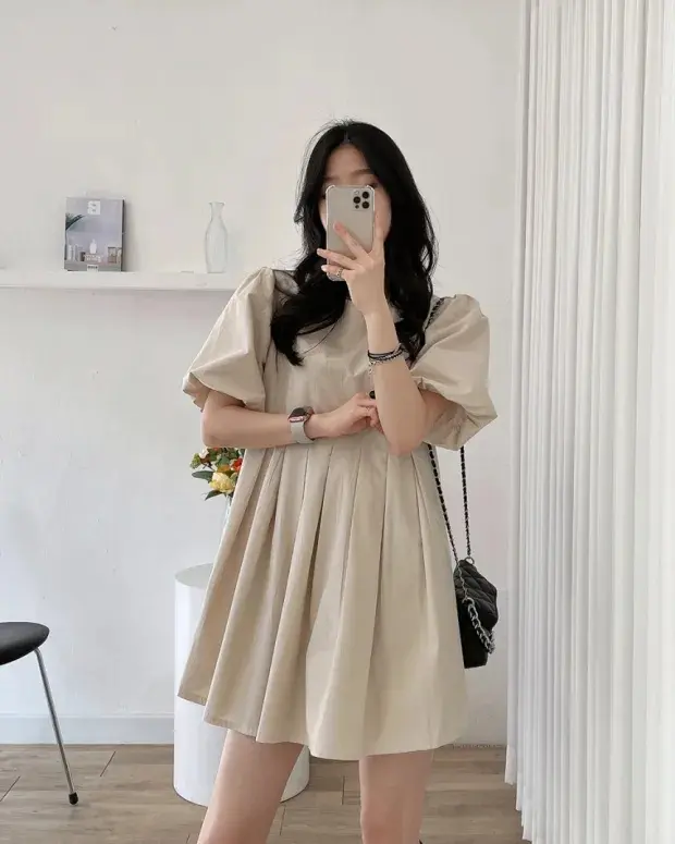 퍼프소매 라운드넥 백주름 원피스 상세 이미지 12