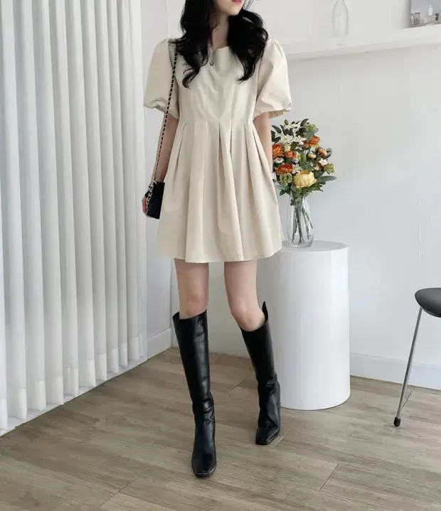 퍼프소매 라운드넥 백주름 원피스 상세 이미지 17