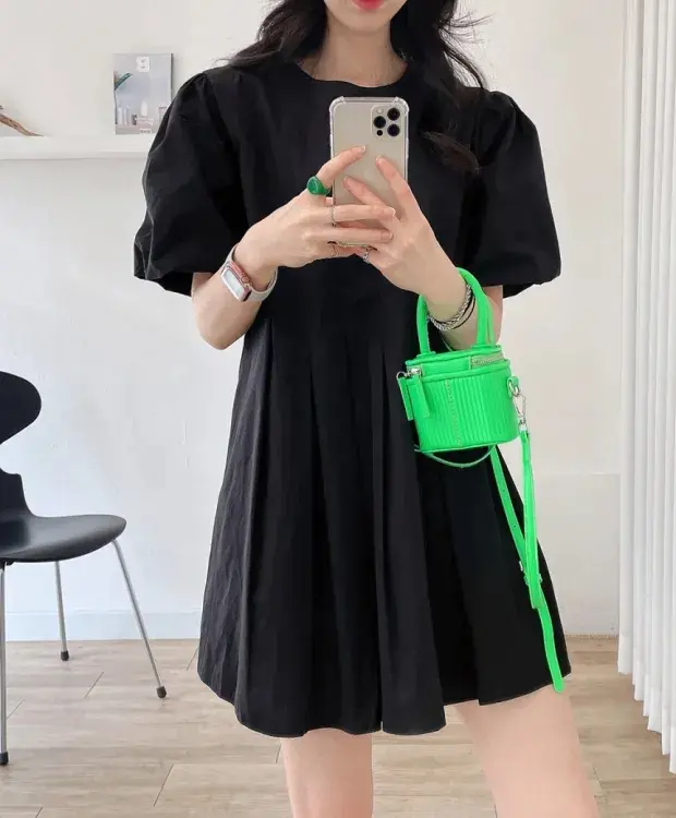 퍼프소매 라운드넥 백주름 원피스 상세 이미지 27
