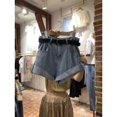 批发<b class='q'>韩国</b>东大门2026夏季女装新款裤脚翻边系扣高腰休闲百搭牛仔短裤