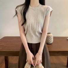 批发冰<b class='q'>丝</b>针织衫女夏季复古圆领短袖打底衫设计感小众短款修身薄款上衣