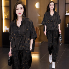 批发实拍2026夏季新款洋气大码女装套装胖MM时尚宽松显瘦哈伦裤两件套