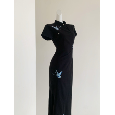 批发蝶语新中式改良全包边旗袍2026国风蝴蝶<b class='q'>刺绣</b>修身气质开叉黑<b class='q'>连衣裙</b>